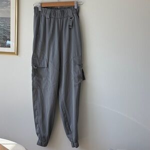 H&M Women's Gray silky Cargo Joggers